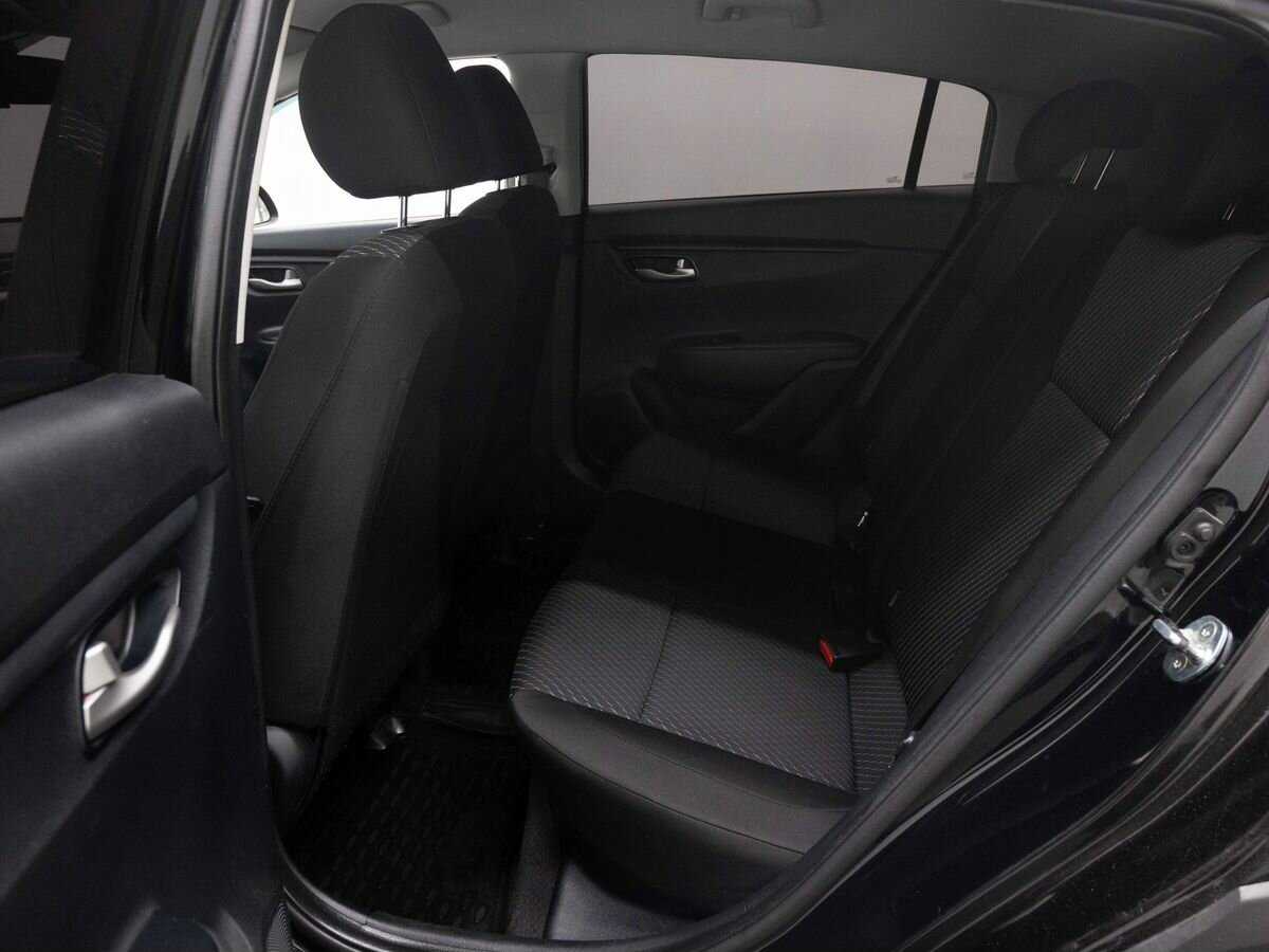 Kia Rio с пробегом — 2017 год. Фото: #9