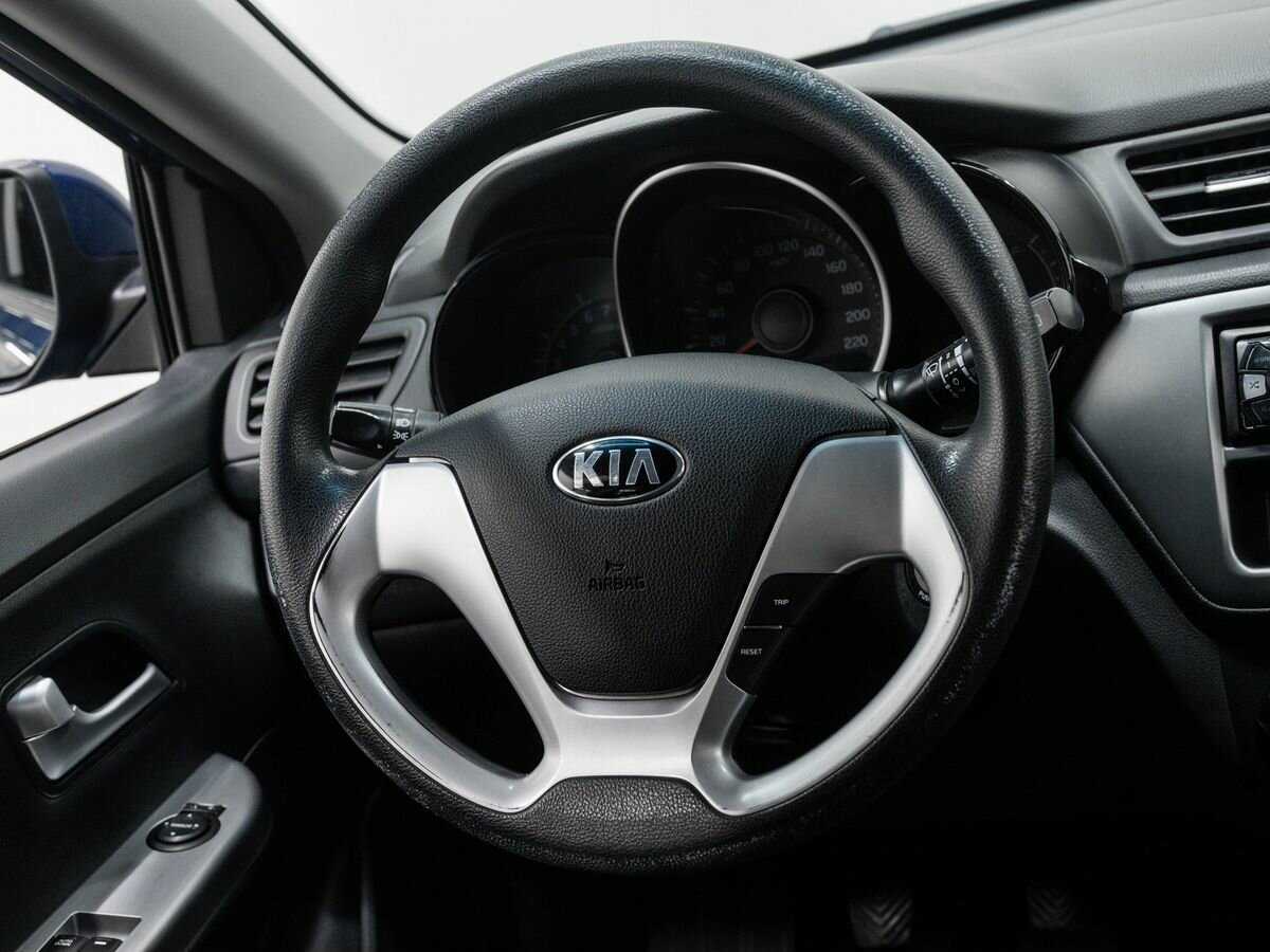 Kia Rio с пробегом — 2015 год. Фото: #10