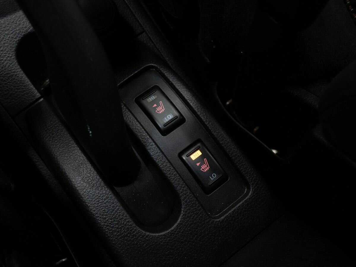 Nissan Tiida с пробегом — 2012 год. Фото: #18