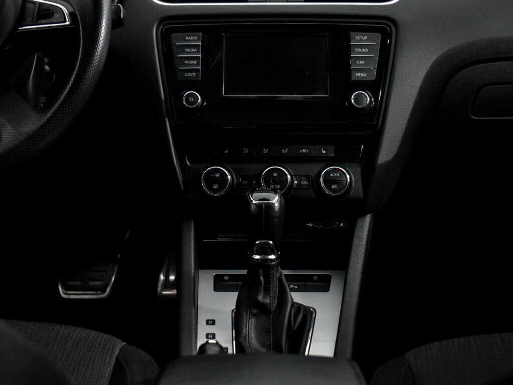 Skoda Octavia с пробегом — 2014 год. Фото: #10