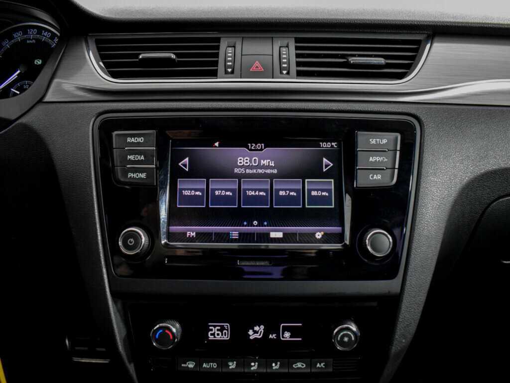 Skoda Rapid с пробегом — 2017 год. Фото: #12