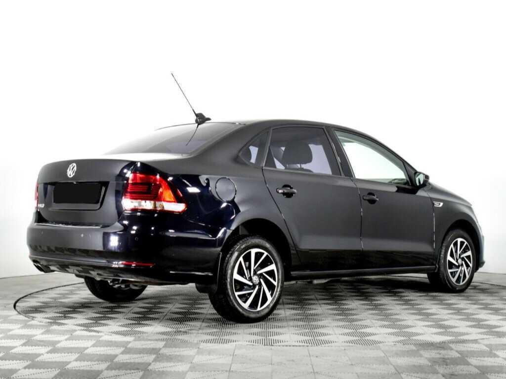 Volkswagen Polo с пробегом — 2018 год. Фото: #4