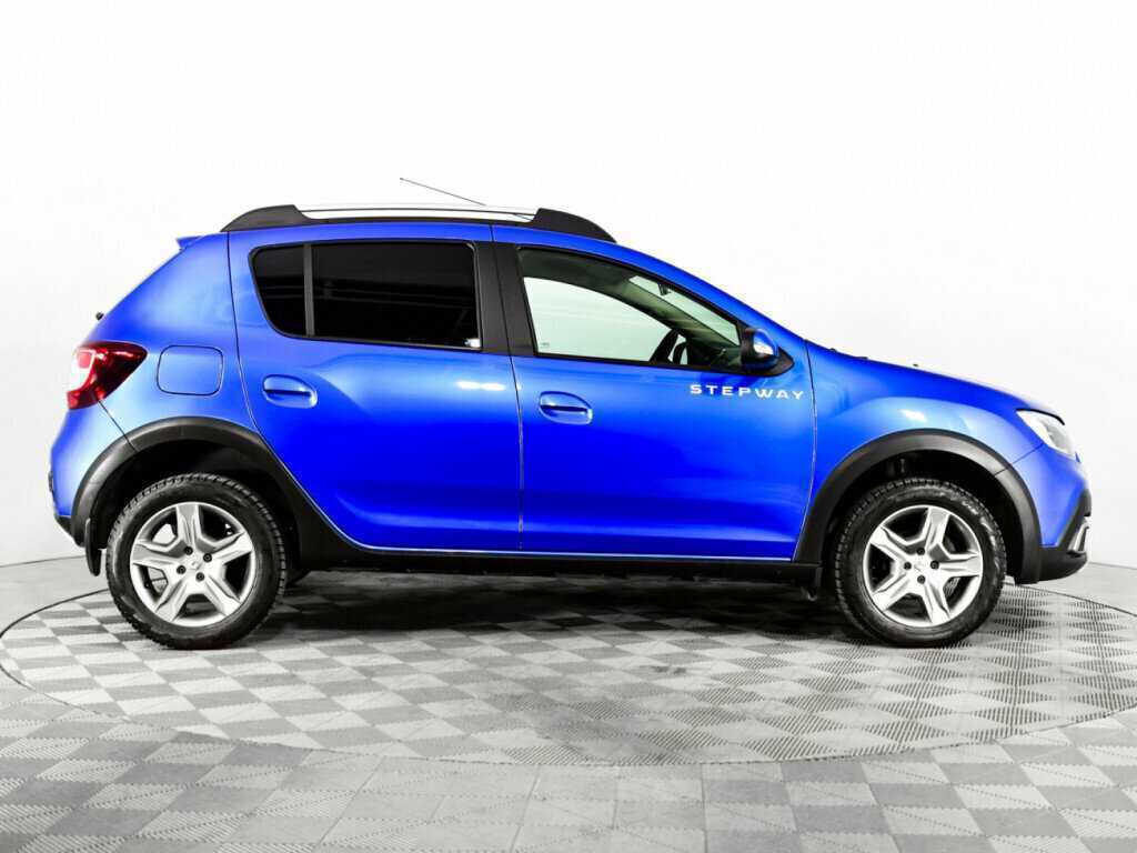 Renault Sandero с пробегом — 2019 год. Фото: #3