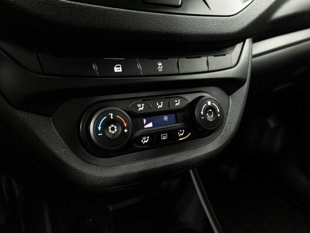 Lada (ВАЗ) Vesta с пробегом — 2021 год. Фото: #16