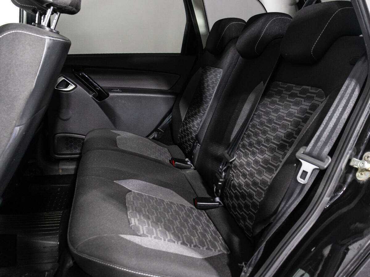 Lada (ВАЗ) Granta с пробегом — 2019 год. Фото: #9