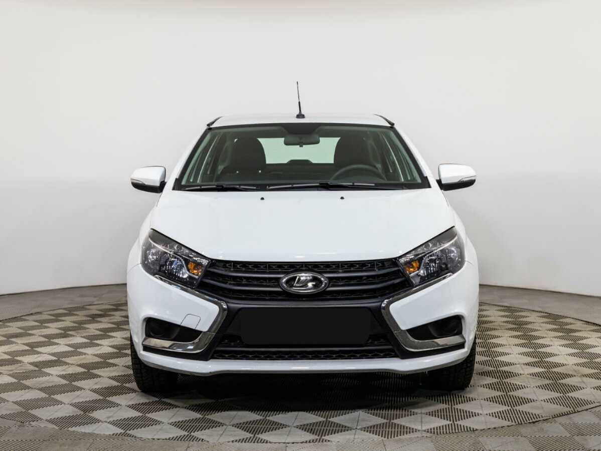 Lada (ВАЗ) Vesta с пробегом — 2022 год. Фото: #1