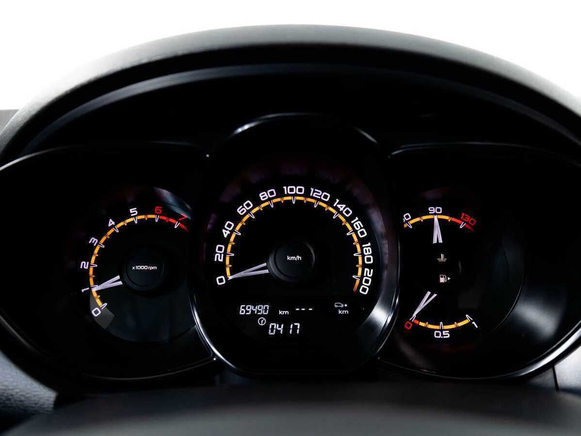 Lada (ВАЗ) Vesta с пробегом — 2022 год. Фото: #11