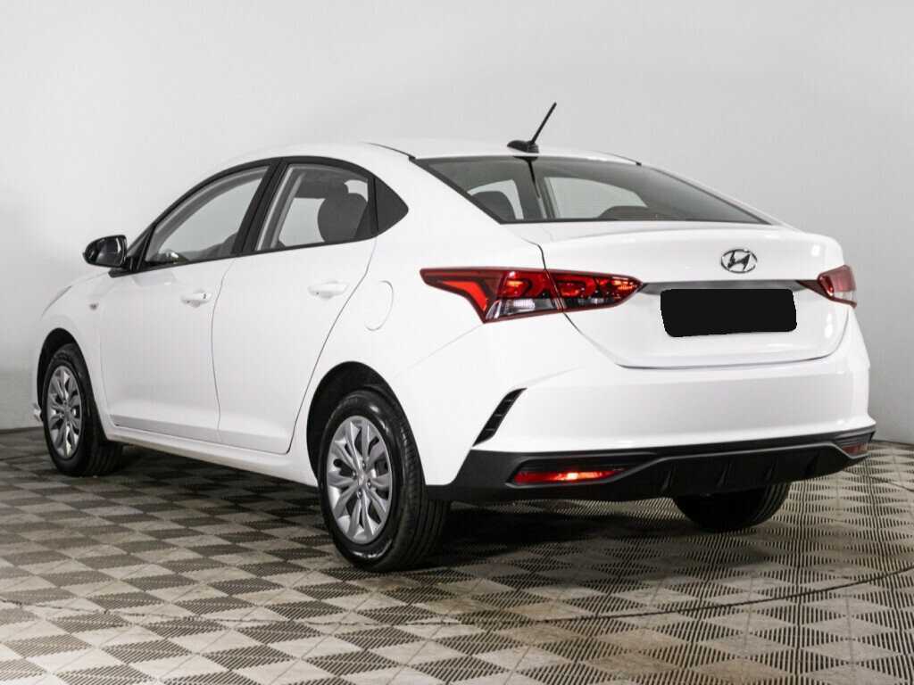 Hyundai Solaris с пробегом — 2021 год. Фото: #6