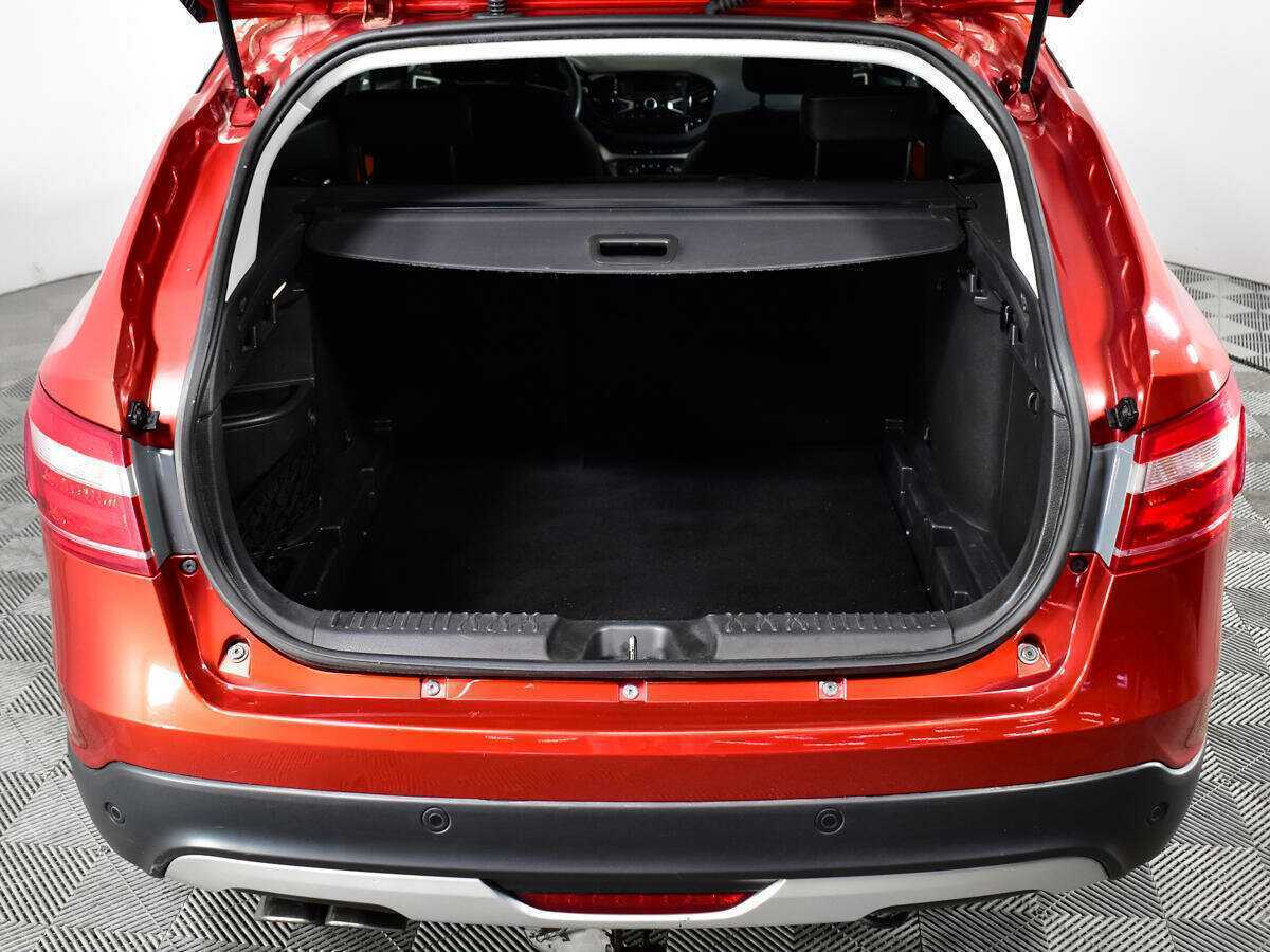 Lada (ВАЗ) Vesta с пробегом — 2020 год. Фото: #11