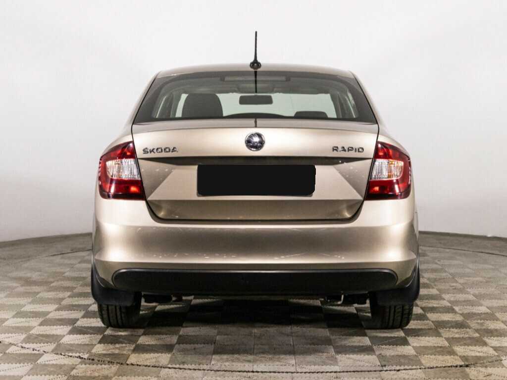 Skoda Rapid с пробегом — 2019 год. Фото: #5
