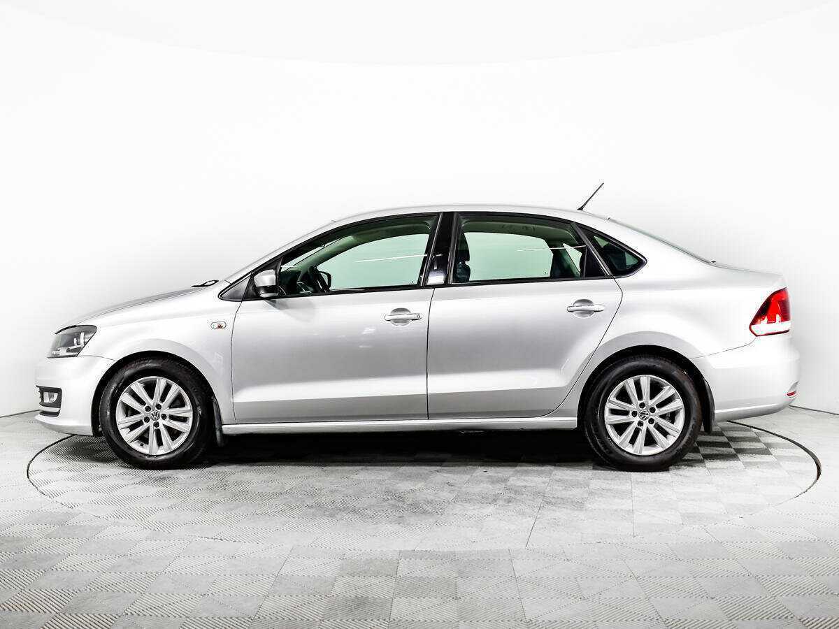 Volkswagen Polo с пробегом — 2016 год. Фото: #7