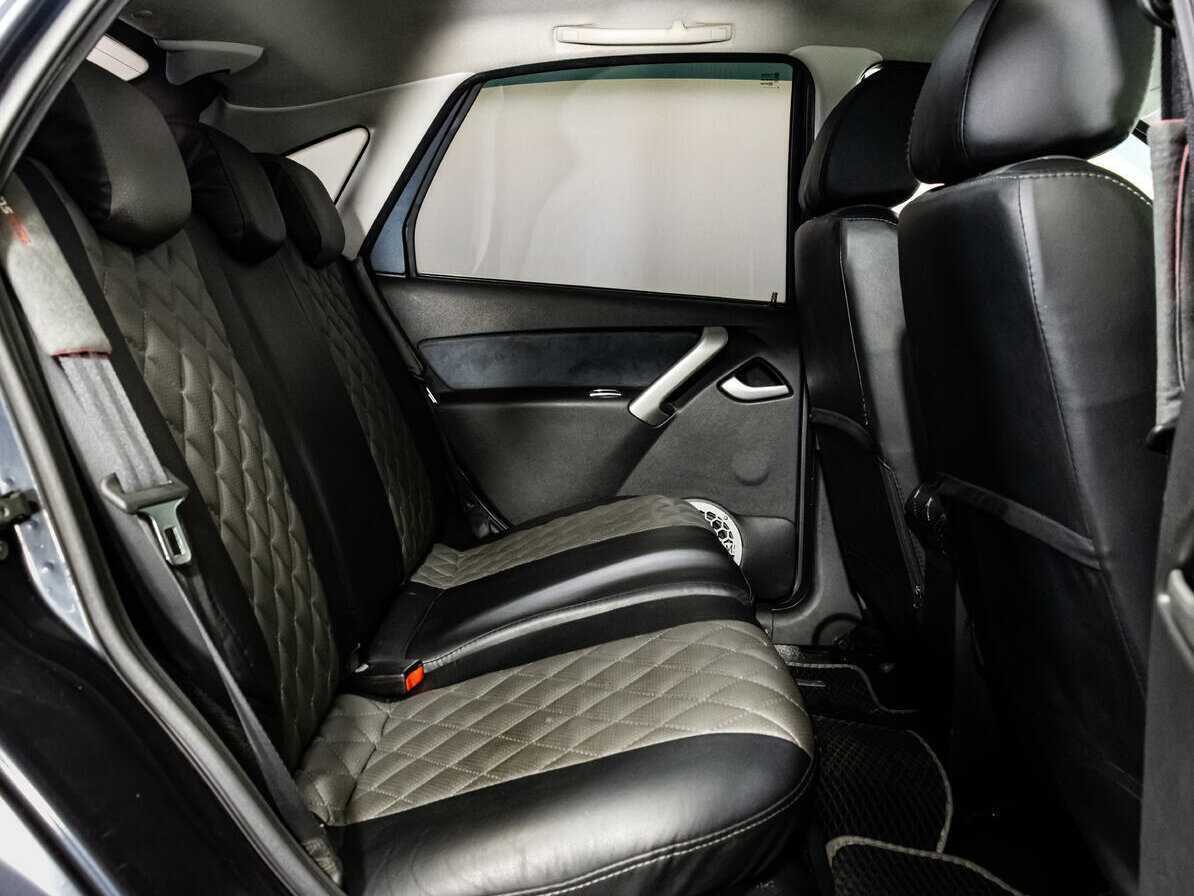 Lada (ВАЗ) Granta с пробегом — 2018 год. Фото: #23