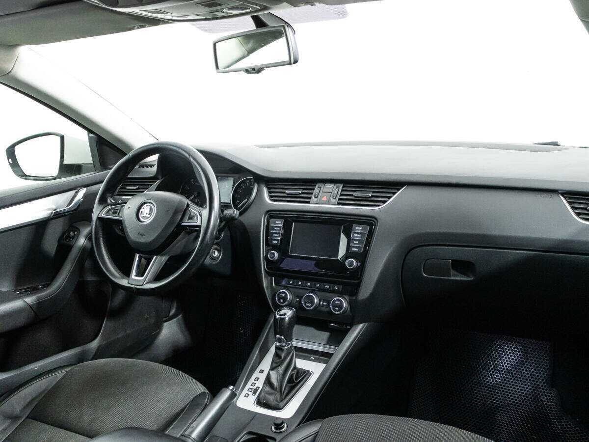 Skoda Octavia с пробегом — 2013 год. Фото: #8