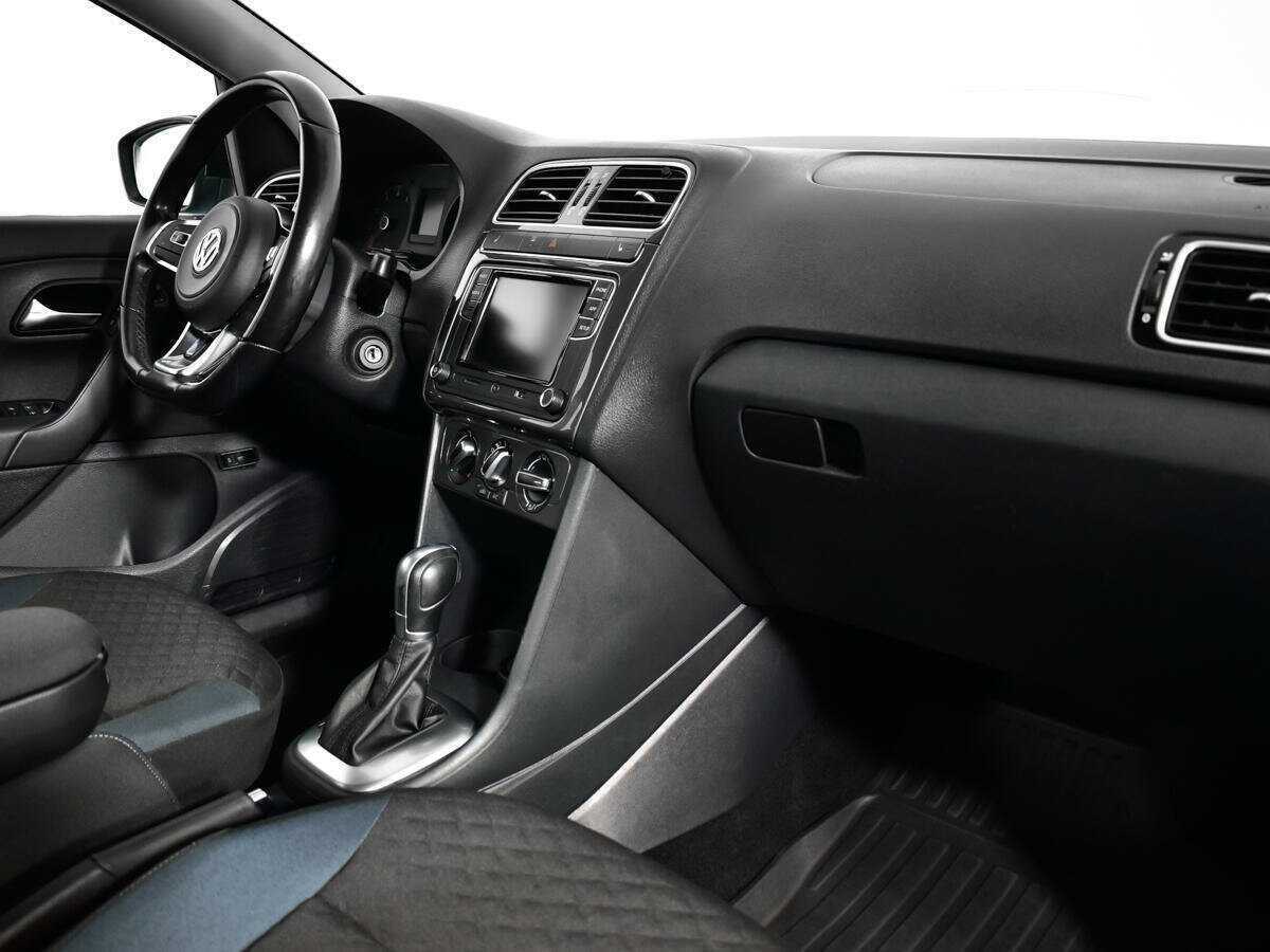 Volkswagen Polo с пробегом — 2019 год. Фото: #8