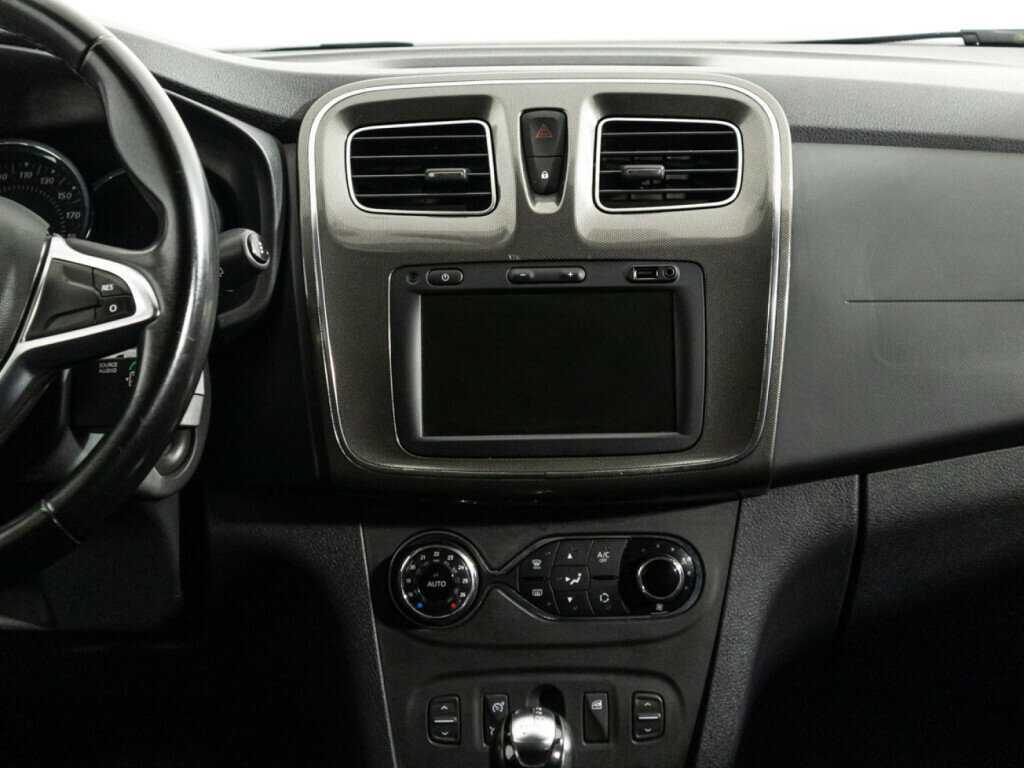 Renault Sandero с пробегом — 2019 год. Фото: #13