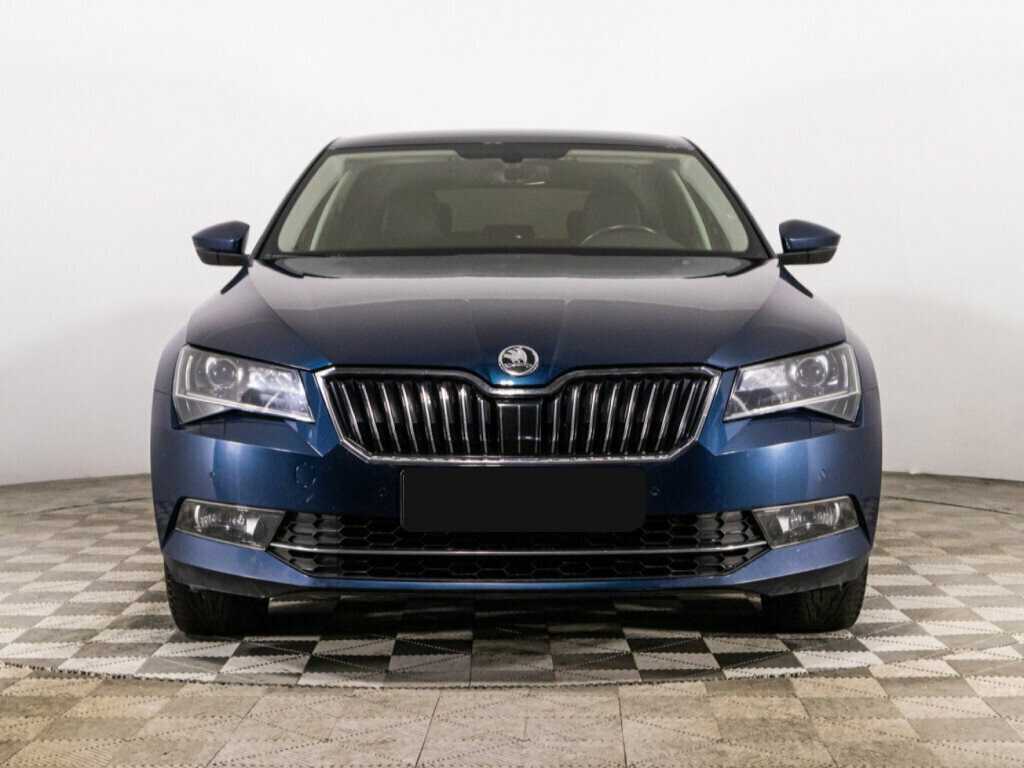 Skoda Superb с пробегом — 2018 год. Фото: #1