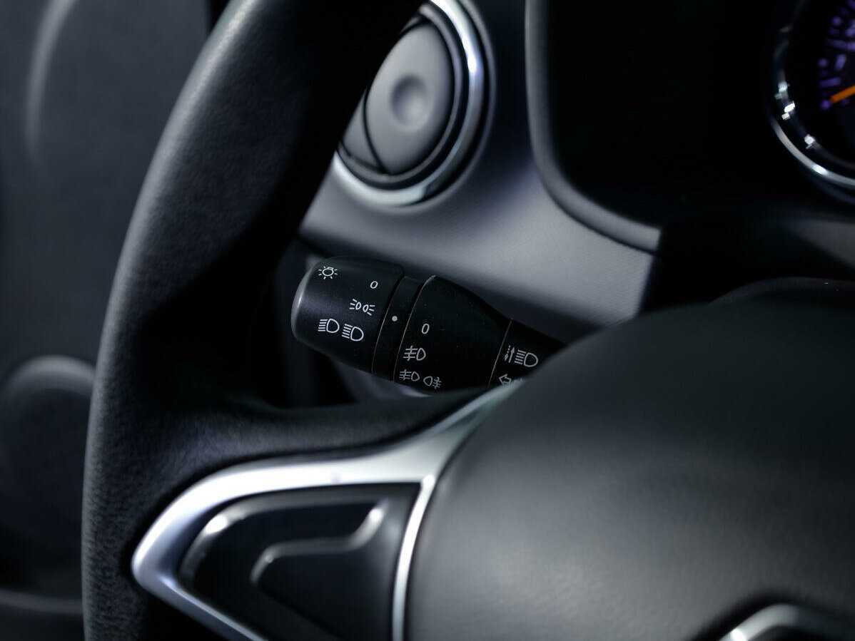 Renault Sandero с пробегом — 2020 год. Фото: #16