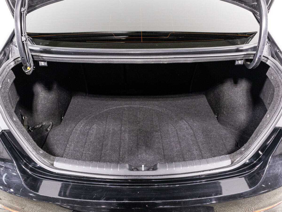 Hyundai Elantra с пробегом — 2017 год. Фото: #14