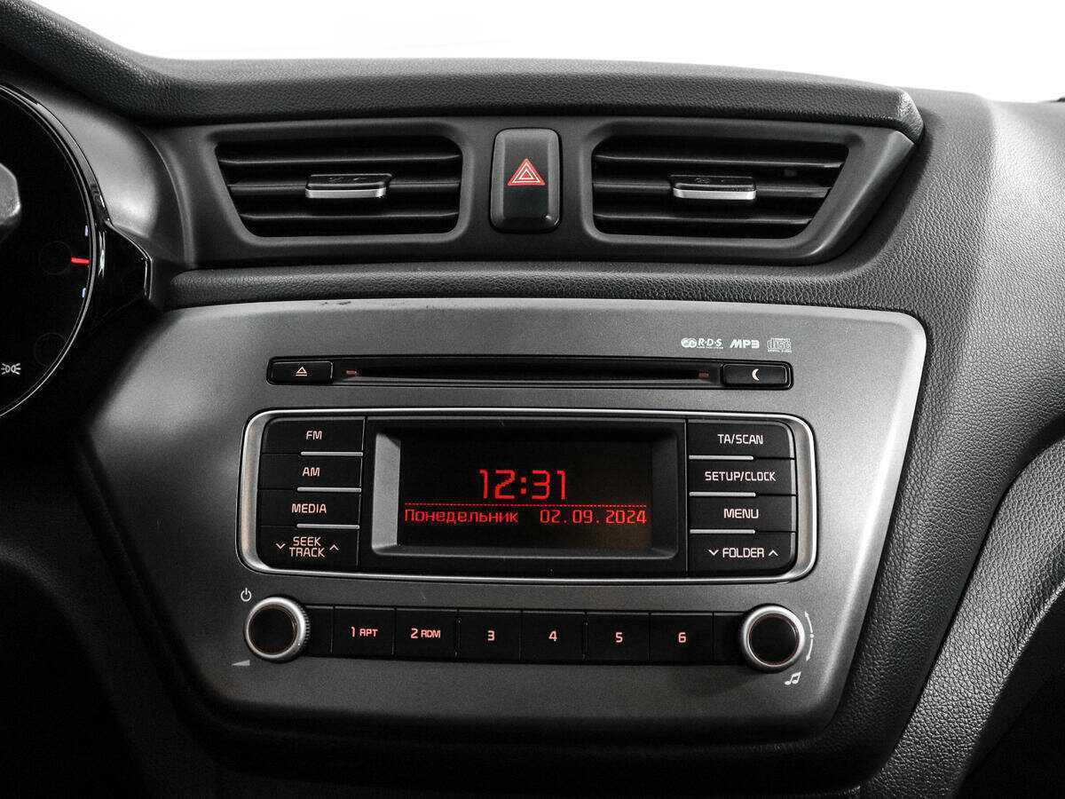 Kia Rio с пробегом — 2016 год. Фото: #13