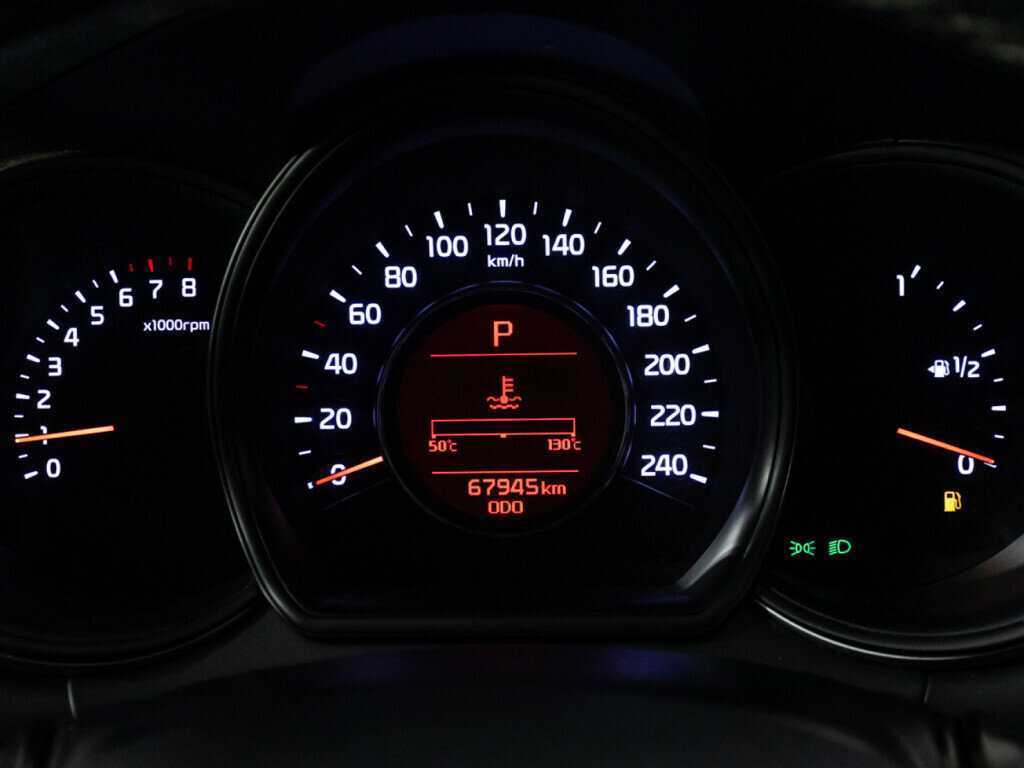 Kia Ceed с пробегом — 2016 год. Фото: #11