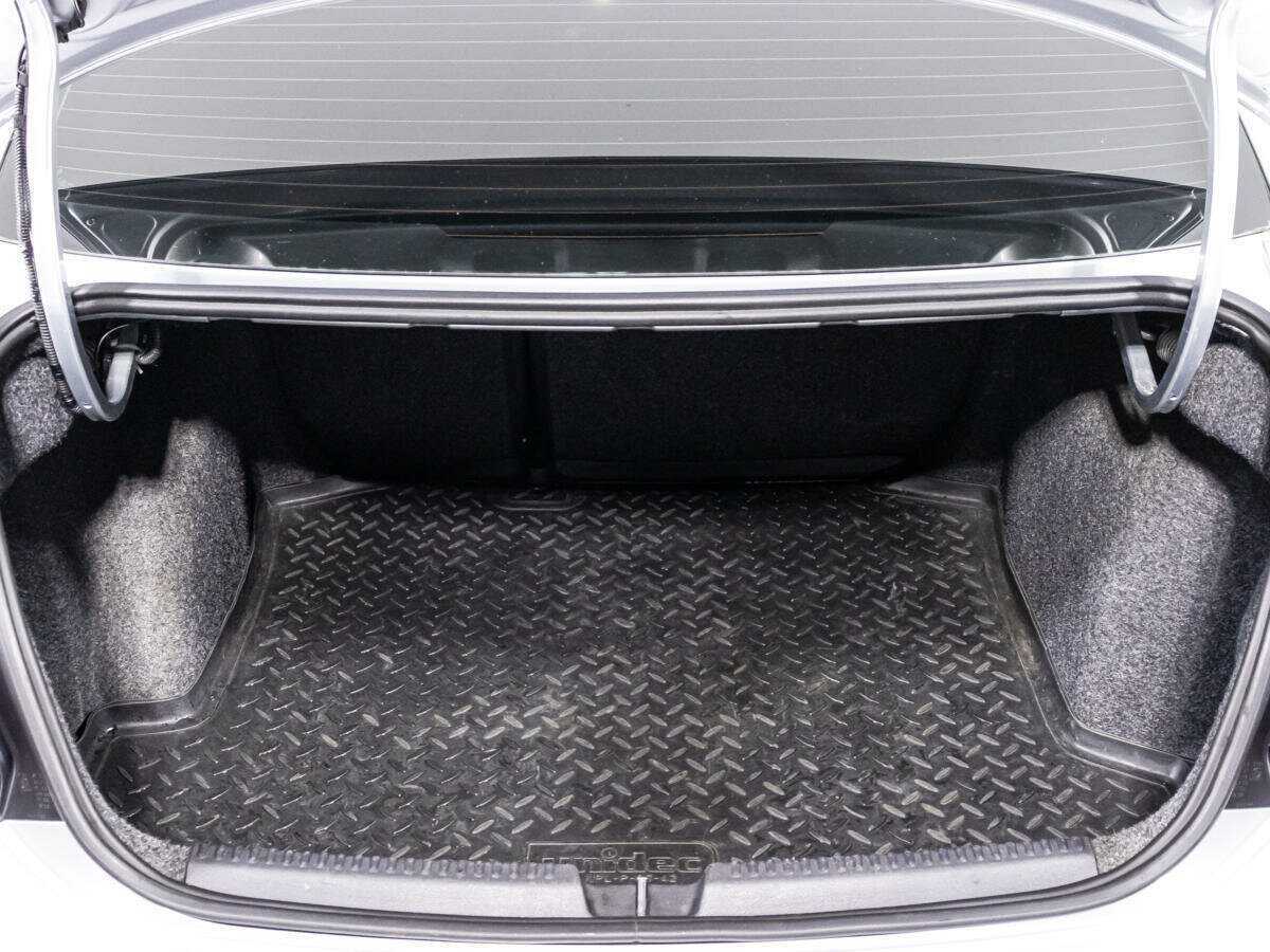 Volkswagen Polo с пробегом — 2013 год. Фото: #14