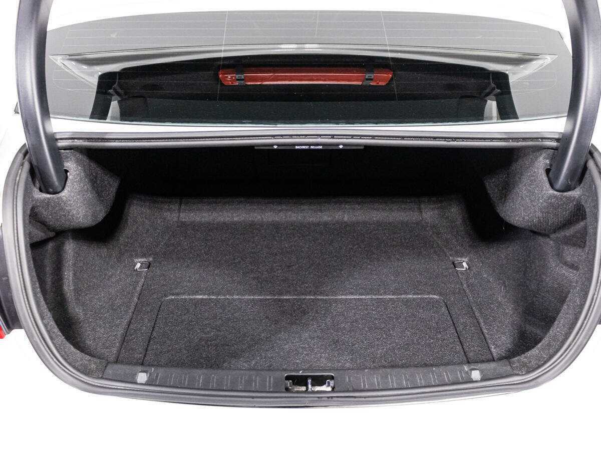 Volvo S60 с пробегом — 2012 год. Фото: #14