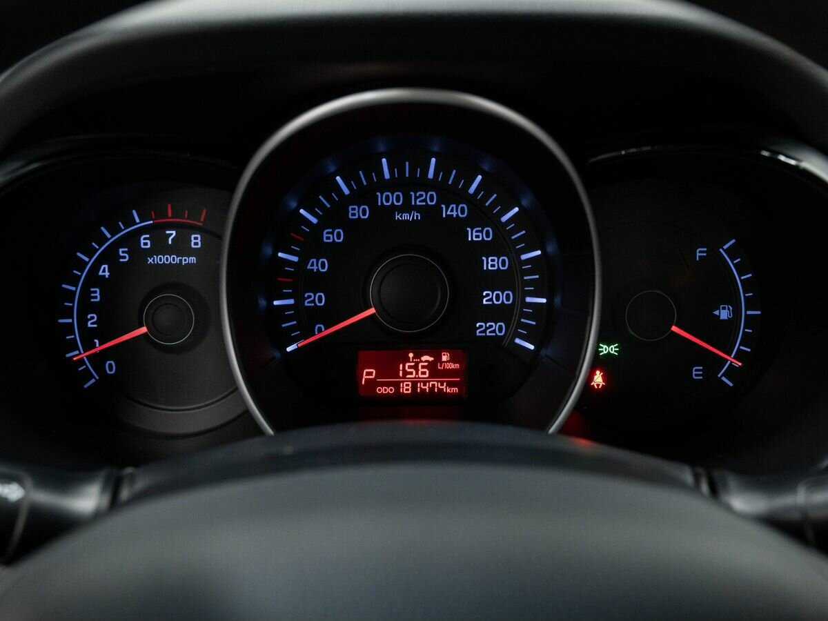 Kia Rio с пробегом — 2012 год. Фото: #18