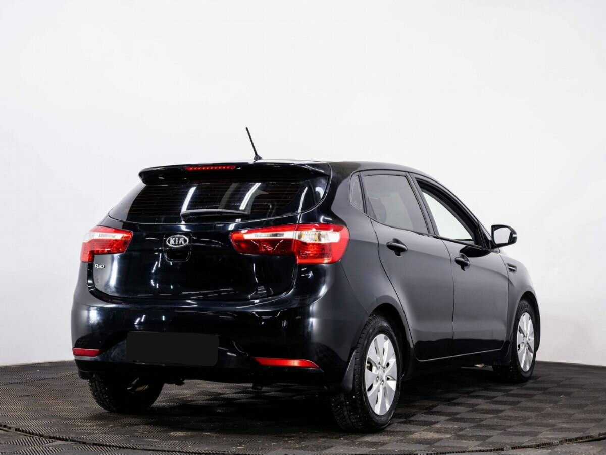 Kia Rio с пробегом — 2012 год. Фото: #5