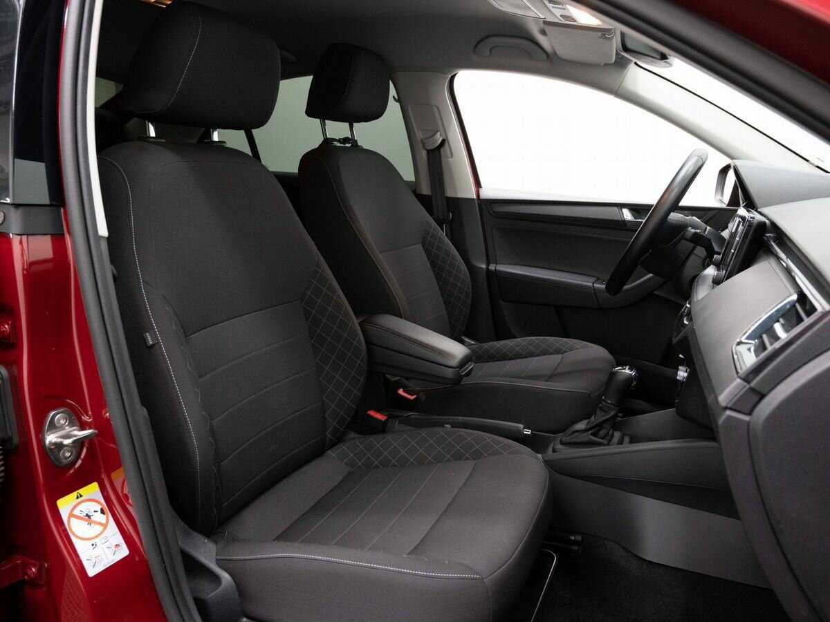 Skoda Rapid с пробегом — 2020 год. Фото: #11