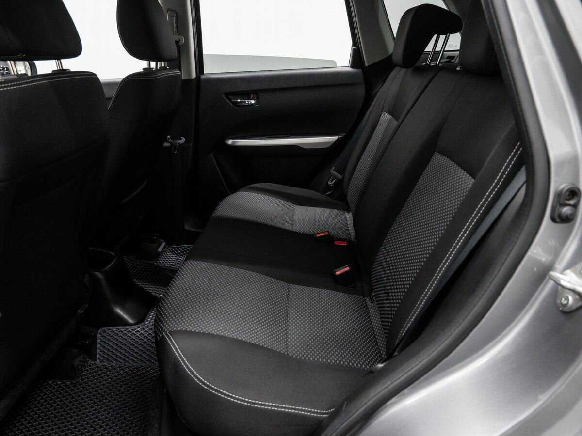 Suzuki Vitara с пробегом — 2015 год. Фото: #12