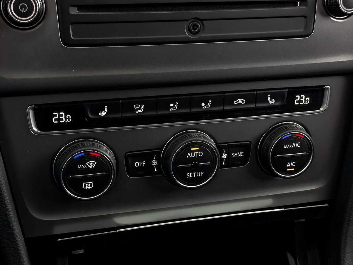 Volkswagen Golf с пробегом — 2014 год. Фото: #20