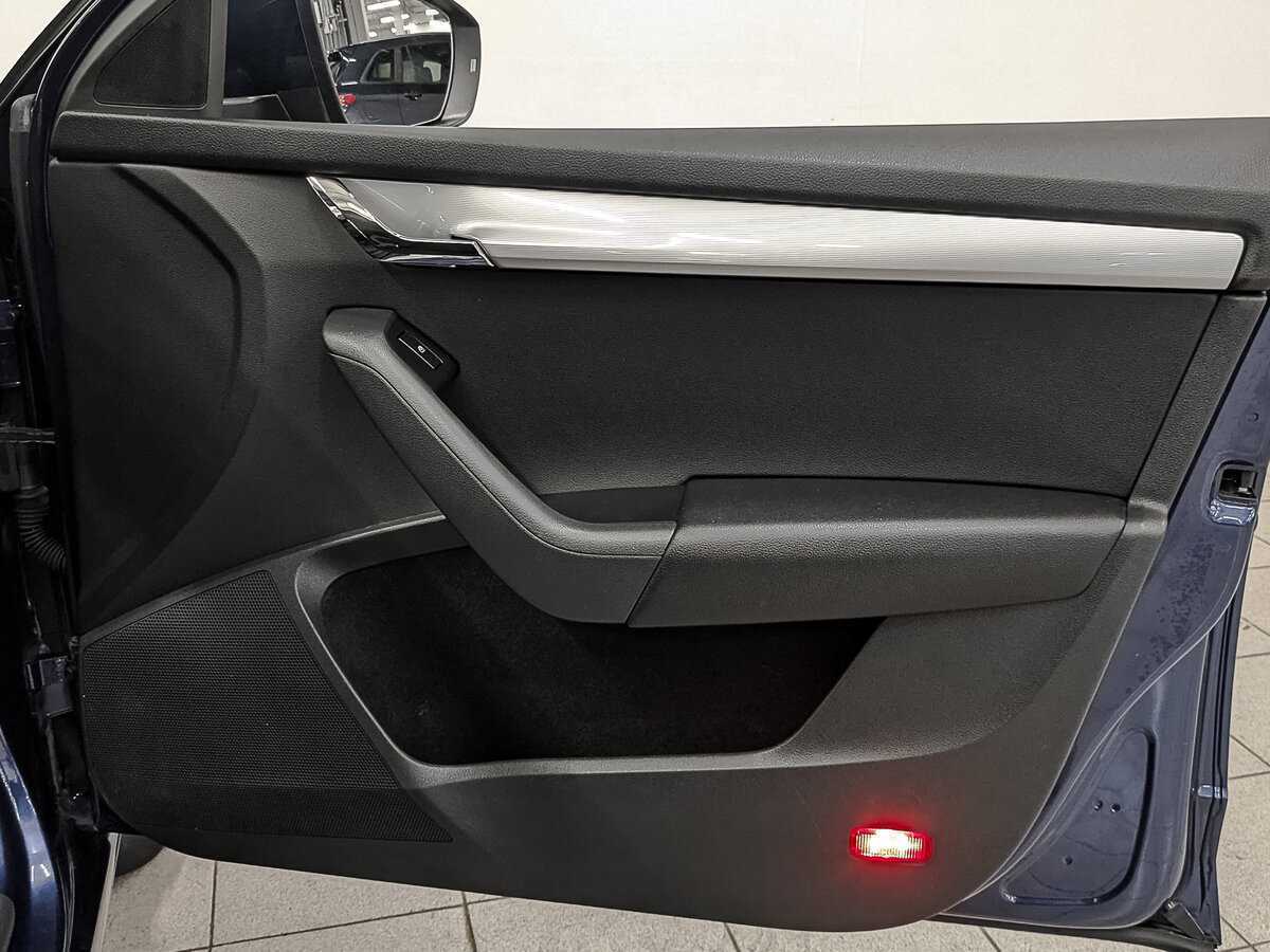 Skoda Octavia с пробегом — 2015 год. Фото: #23