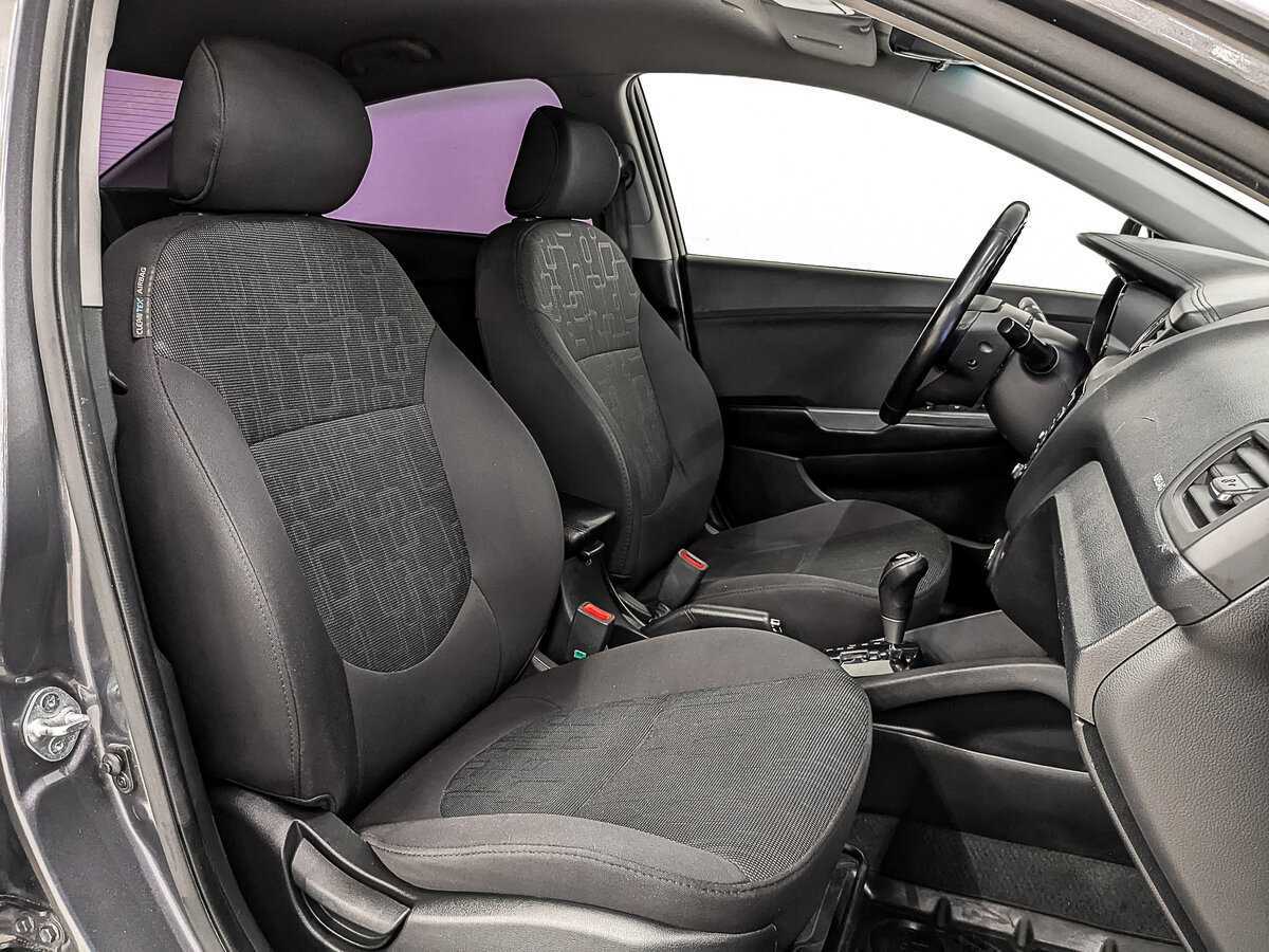 Kia Rio с пробегом — 2014 год. Фото: #23