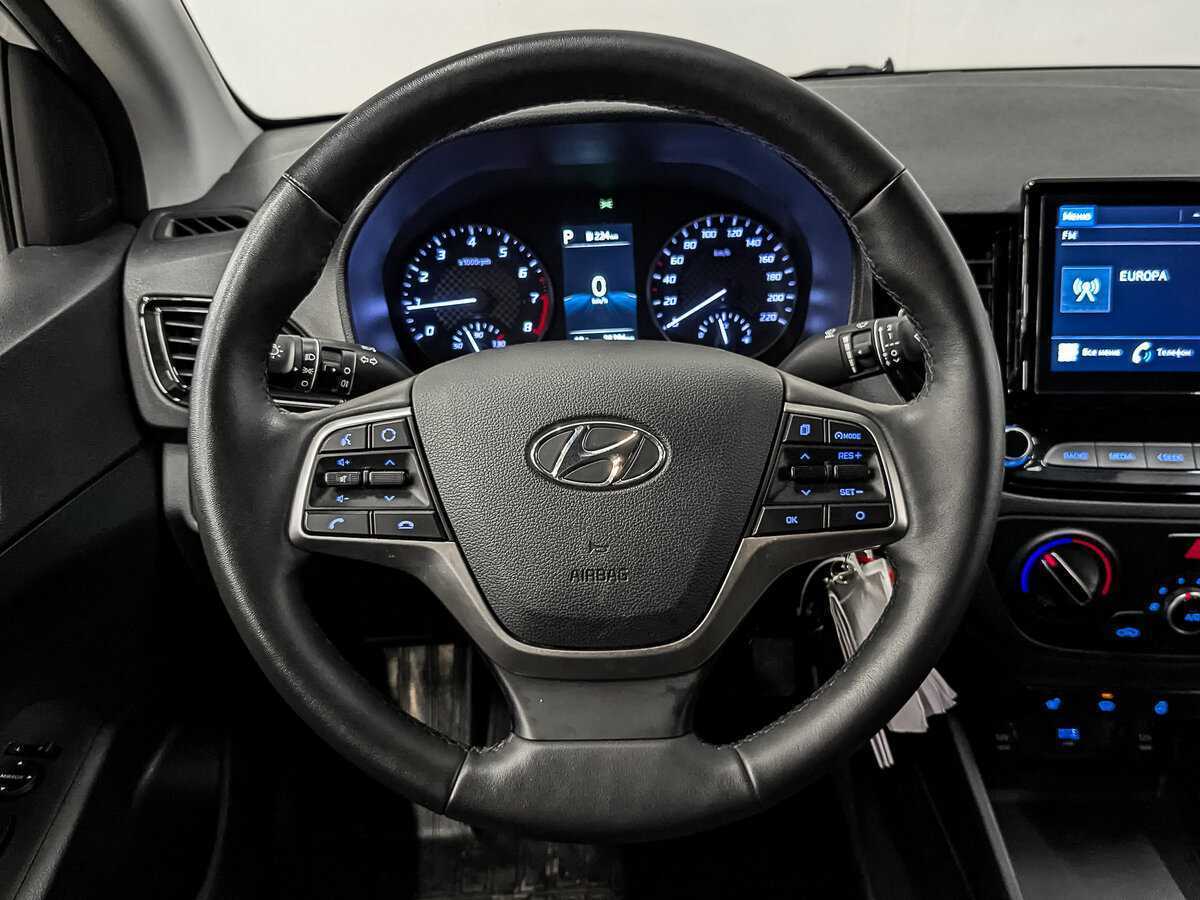 Hyundai Solaris с пробегом — 2022 год. Фото: #20