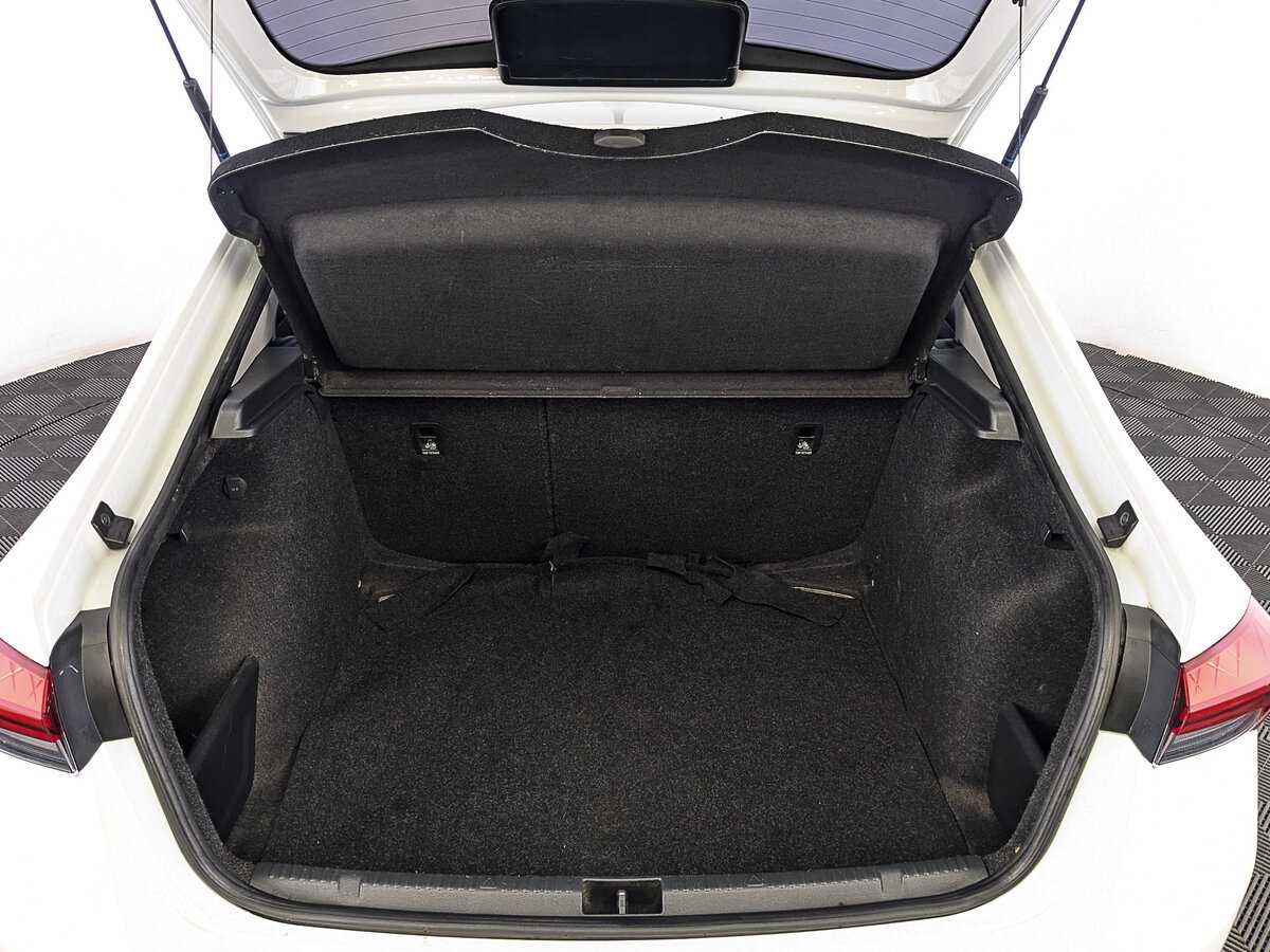 Skoda Rapid с пробегом — 2020 год. Фото: #9