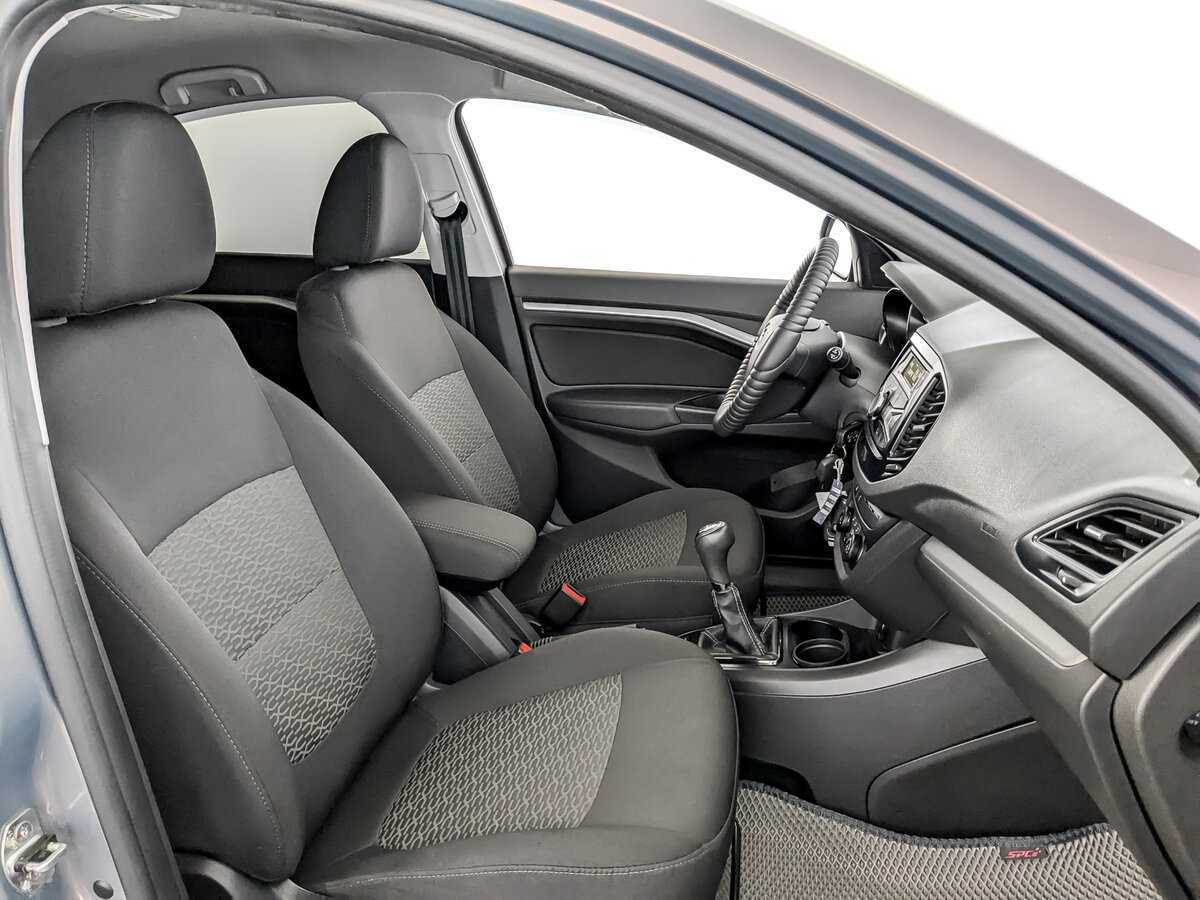 Lada (ВАЗ) Vesta с пробегом — 2019 год. Фото: #22