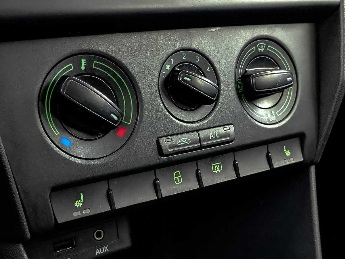 Skoda Rapid с пробегом — 2017 год. Фото: #18