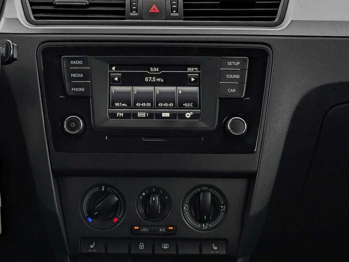 Skoda Rapid с пробегом — 2017 год. Фото: #15