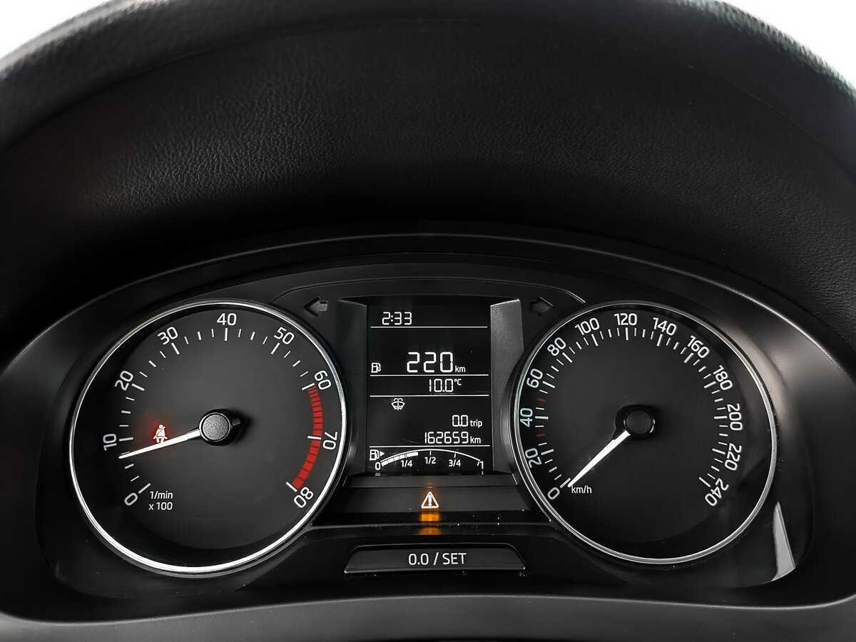 Skoda Rapid с пробегом — 2017 год. Фото: #13