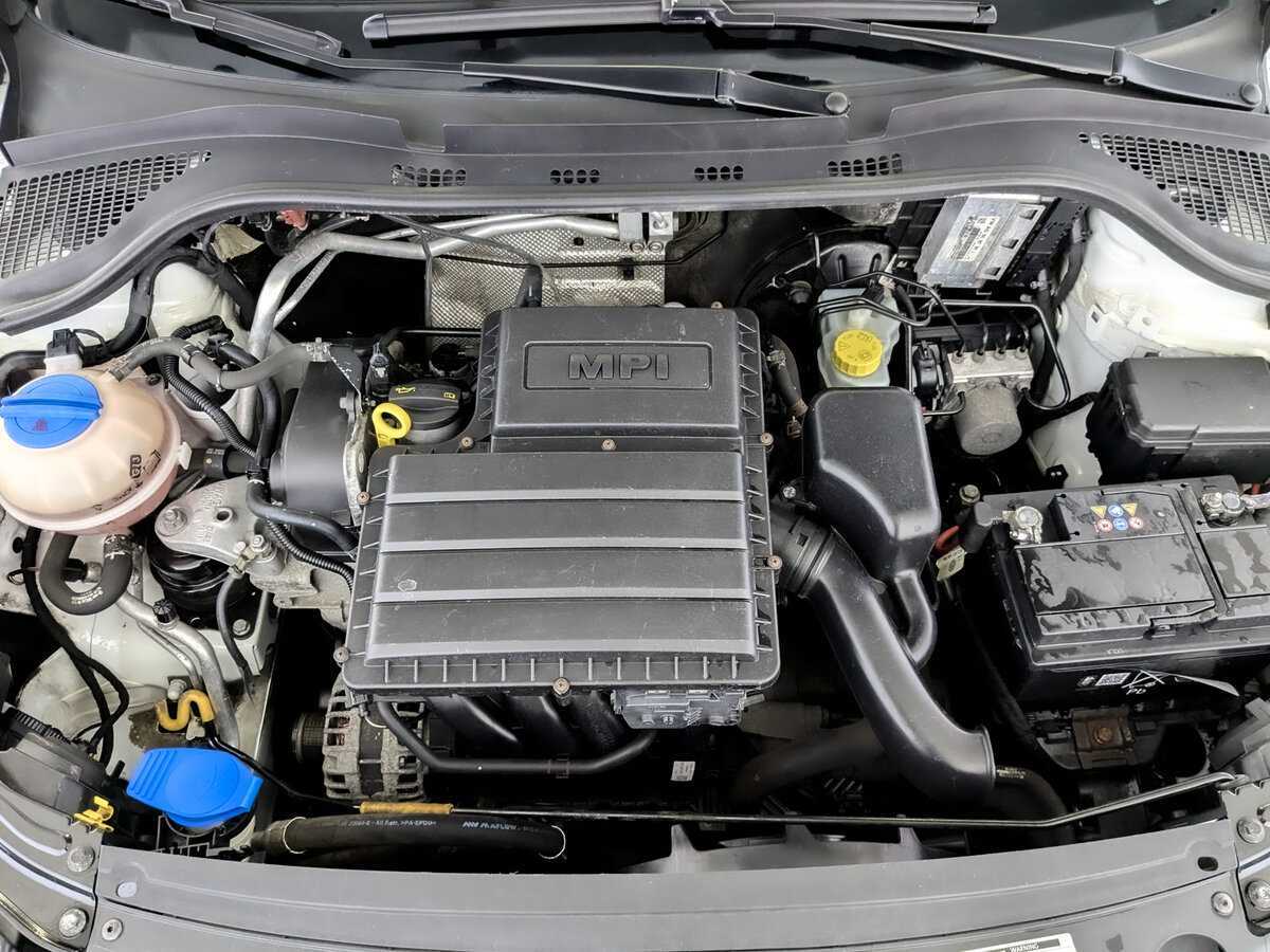 Skoda Rapid с пробегом — 2017 год. Фото: #8