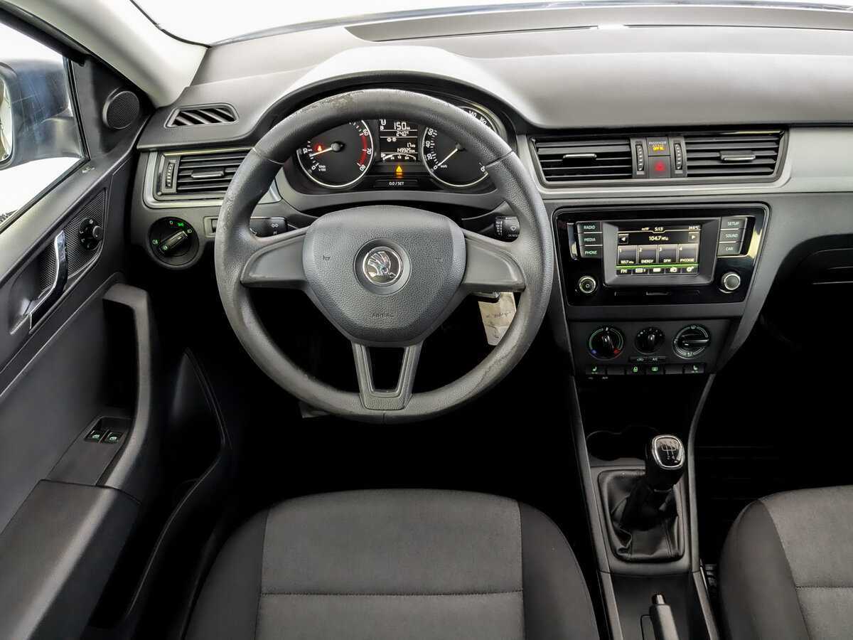 Skoda Rapid с пробегом — 2017 год. Фото: #24