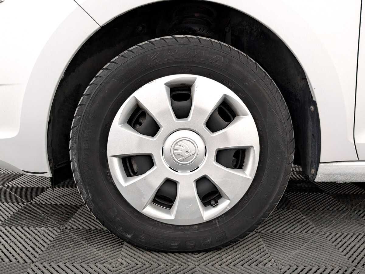 Skoda Rapid с пробегом — 2017 год. Фото: #17