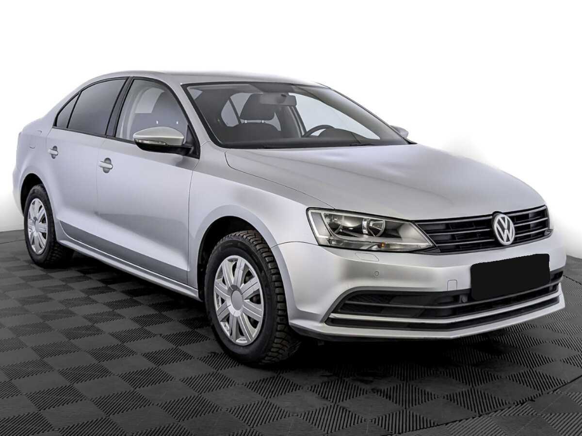 Volkswagen Jetta с пробегом — 2016 год. Фото: #2