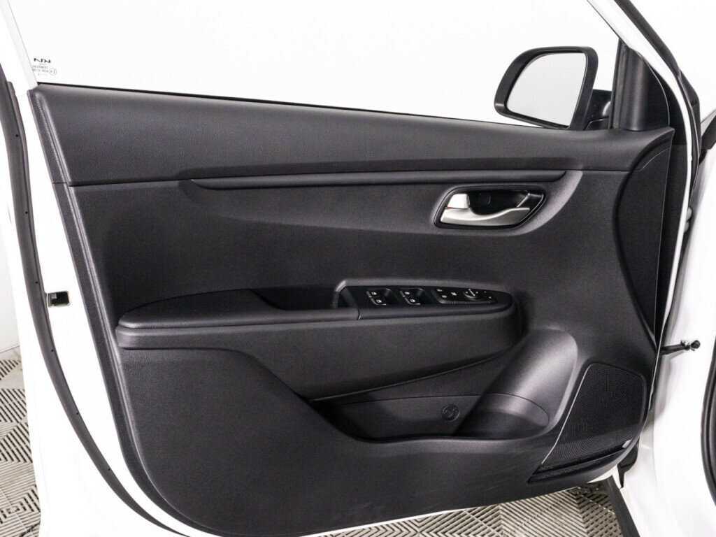 Kia Rio с пробегом — 2022 год. Фото: #23