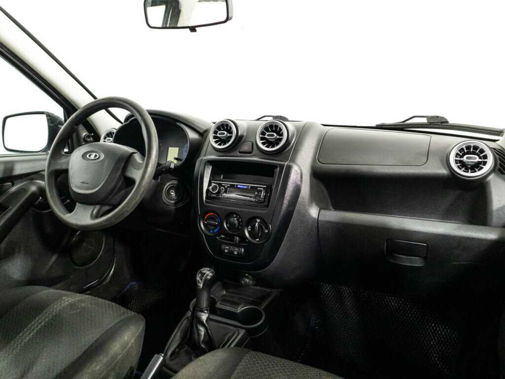 Lada (ВАЗ) Granta с пробегом — 2013 год. Фото: #8