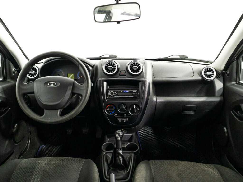 Lada (ВАЗ) Granta с пробегом — 2013 год. Фото: #12