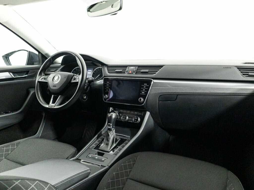 Skoda Superb с пробегом — 2018 год. Фото: #6