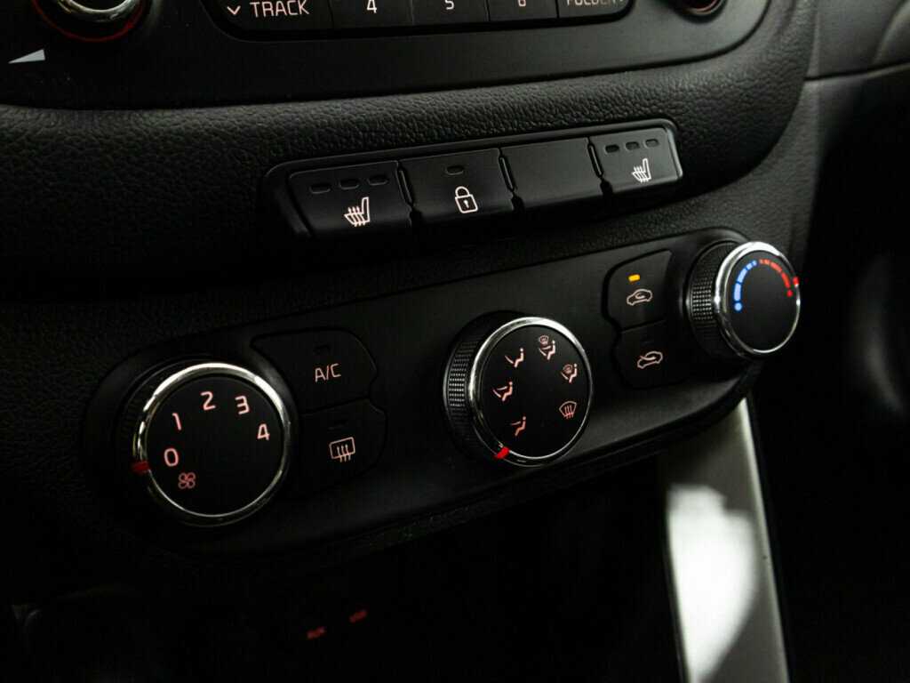 Kia Ceed с пробегом — 2012 год. Фото: #14