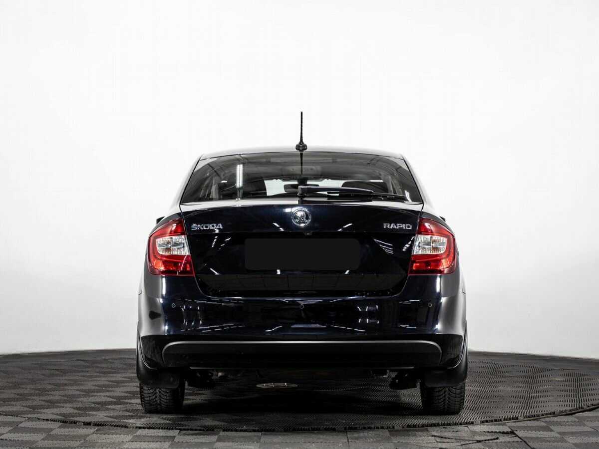 Skoda Rapid с пробегом — 2018 год. Фото: #3