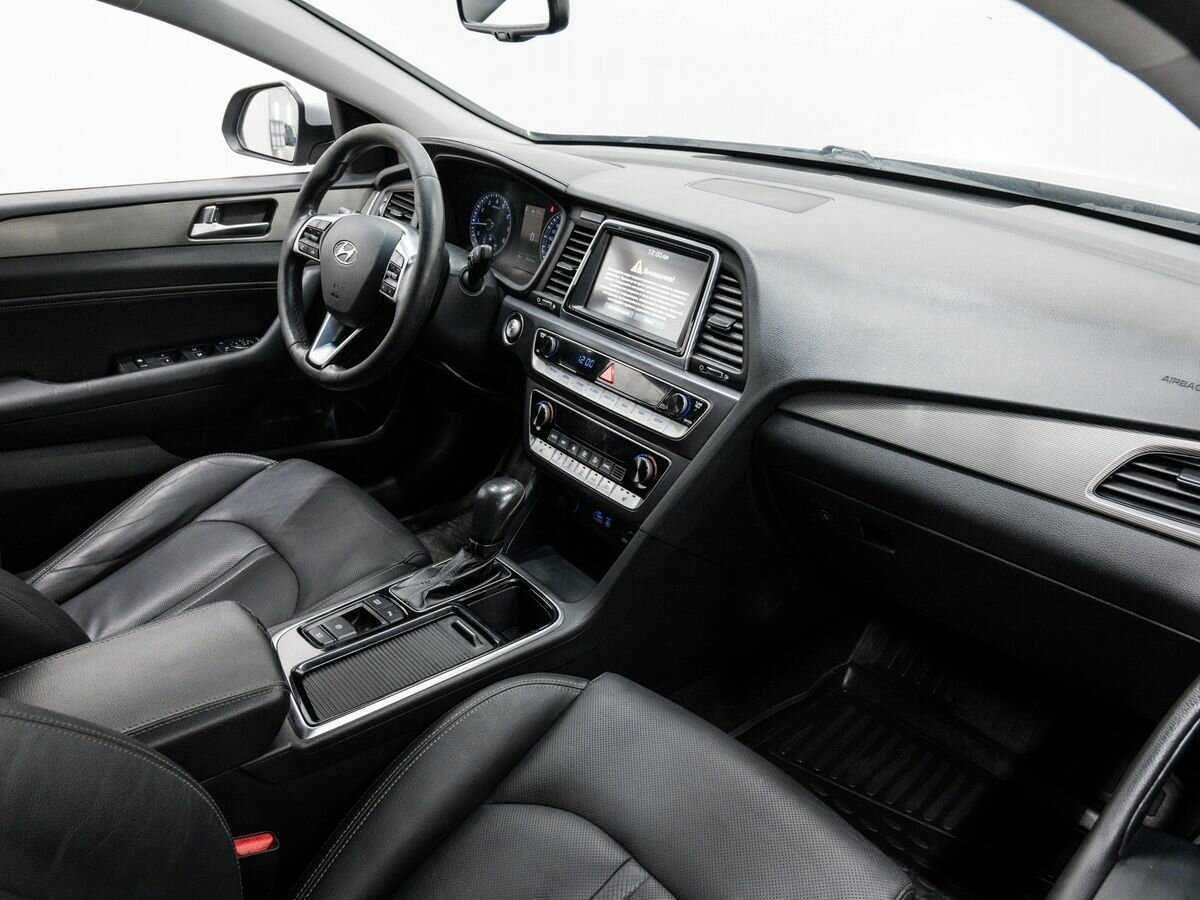 Hyundai Sonata с пробегом — 2019 год. Фото: #7